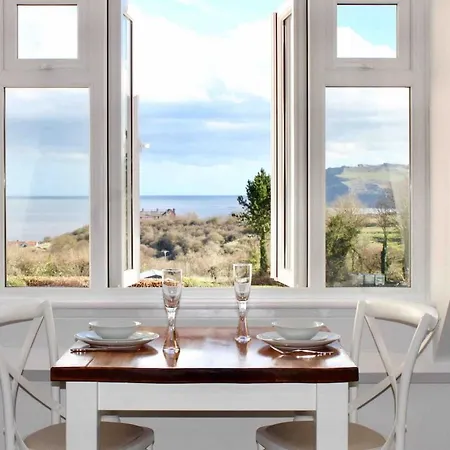 The Hideaway,robin Hoods Bay, Perfect For Two! Дом отдыха *