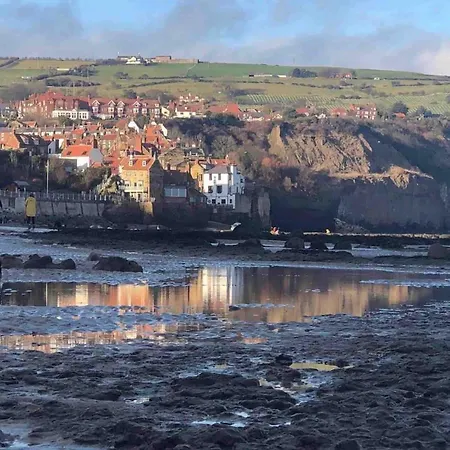 Дом отдыха The Hideaway,robin Hoods Bay, Perfect For Two!