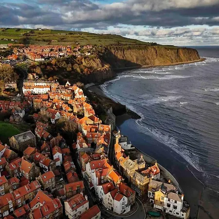 The Hideaway,robin Hoods Bay, Perfect For Two! Робин-Худс-Бей