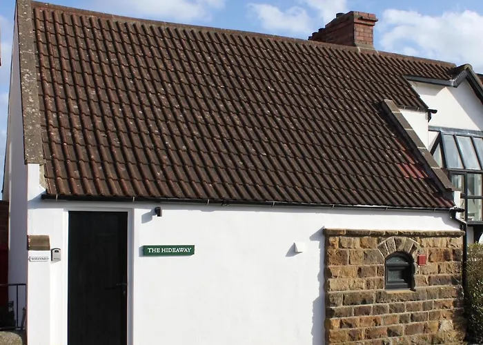 The Hideaway,robin Hoods Bay, Perfect For Two!