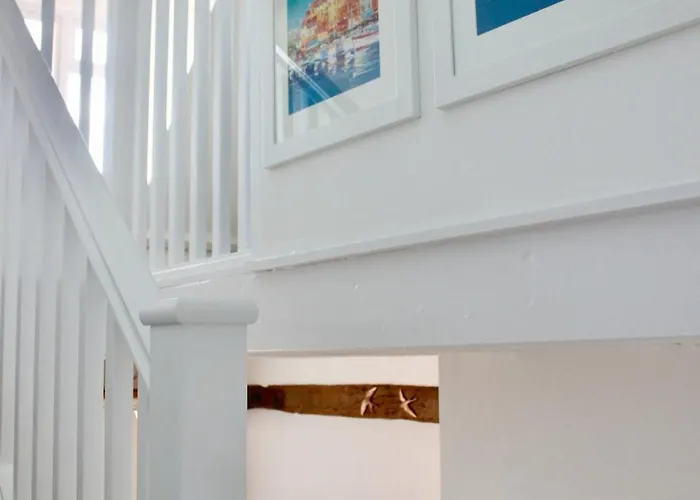 The Hideaway,robin Hoods Bay, Perfect For Two! *